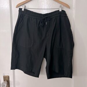 ATHLETA Women’s Farallon Bermuda Shorts Black (vintage wash light black) Size 18